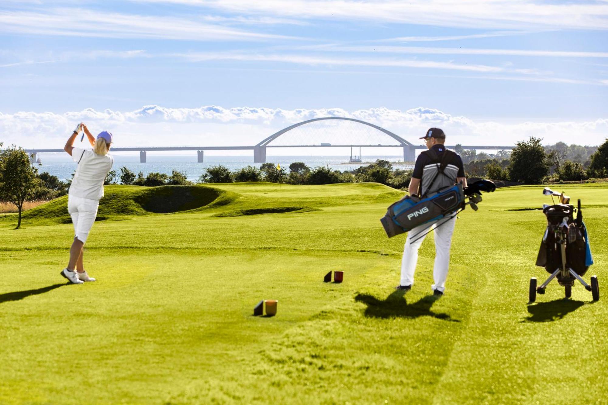 Golf 'N Wave Aktivresort 페마른 외부 사진