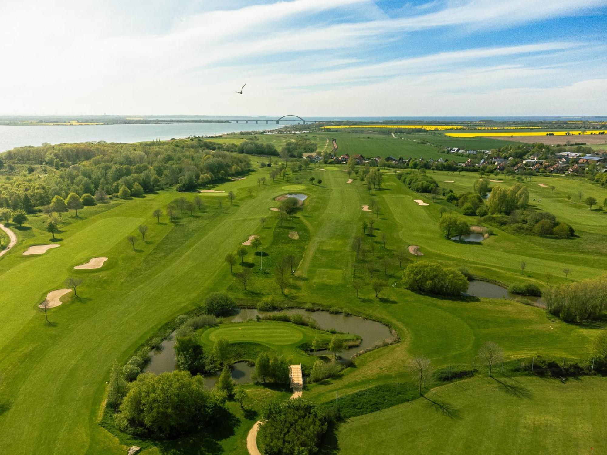 Golf 'N Wave Aktivresort 페마른 외부 사진