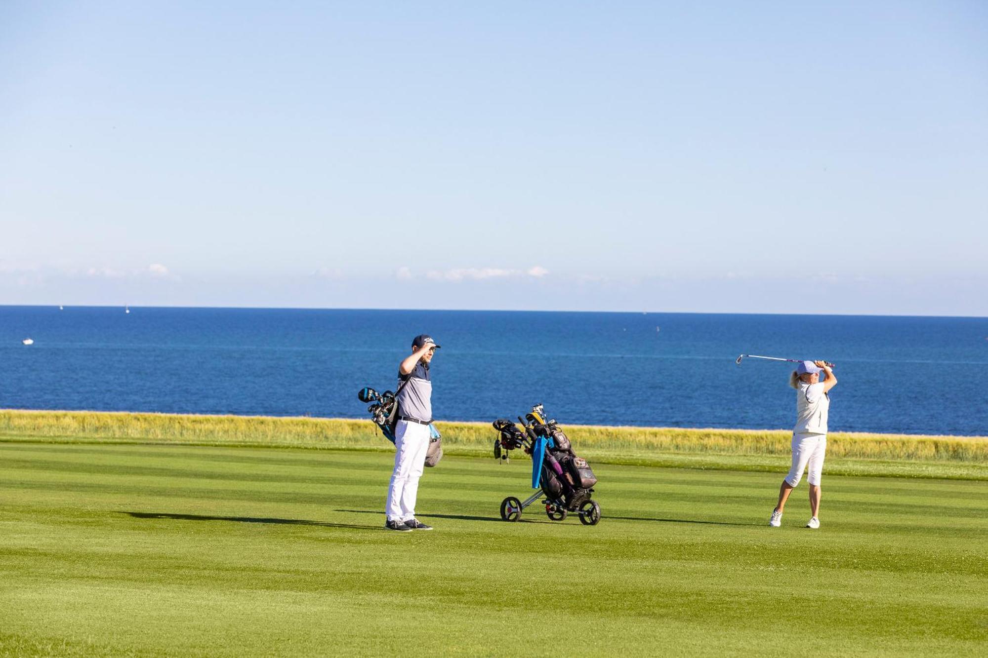 Golf 'N Wave Aktivresort 페마른 외부 사진